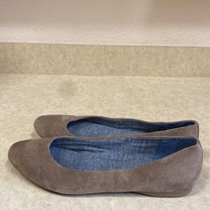 Dr. Scholl's Taupe Flats